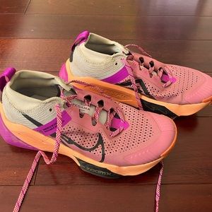 Nike Zegama Trail Running Shoes - Women’s Size 8.5